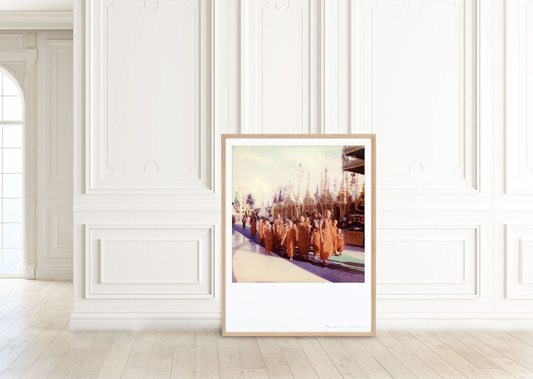 Décoration tirage Polaroid Birmanie Yangon moines